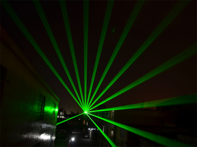 Luz láser giratoria para exteriores a todo color de 60w FD-L4-RGB60